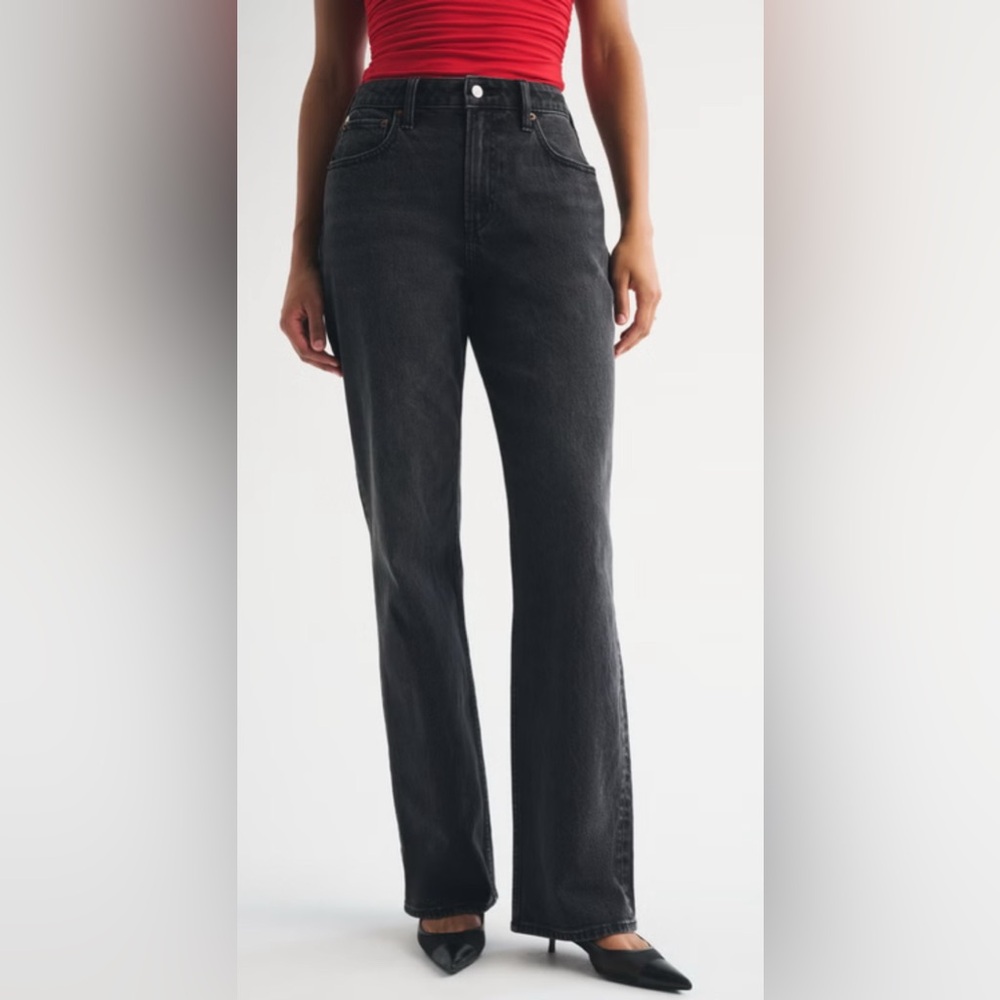 Abercrombie & Fitch The 90’s Relaxed Jean High Rise Curve Love Size 27 / 4 Short